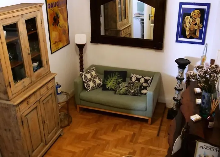 Cozy Artsy Near The Vatican Апартаменты Рим